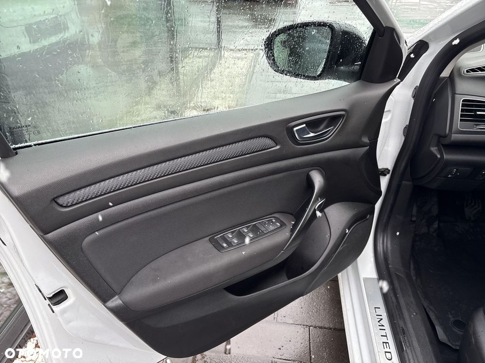 Renault Megane 1.3 TCe FAP Limited - 10