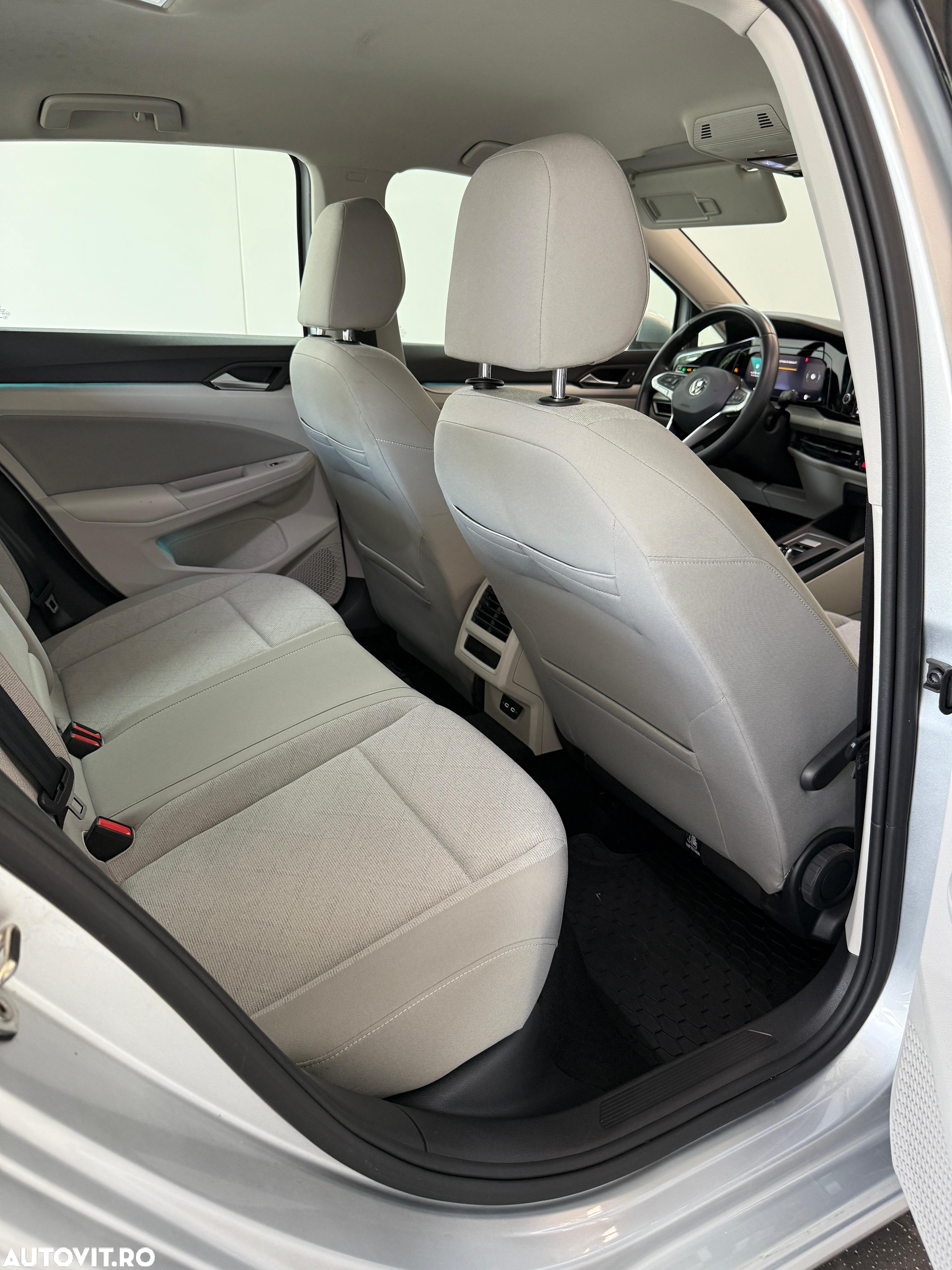 Volkswagen Golf 1.5 eTSI ACT DSG MHEV Life - 6