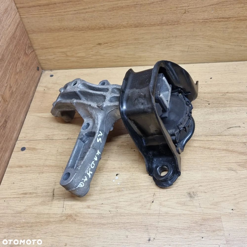 Łapa poduszka silnika renault kadjar 1.5 dci  112848459R