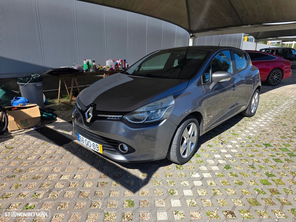 Renault Clio 1.5 dCi Dynamique S - 2