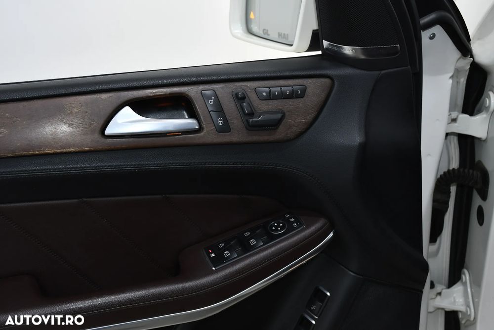 Mercedes-Benz GL - 22