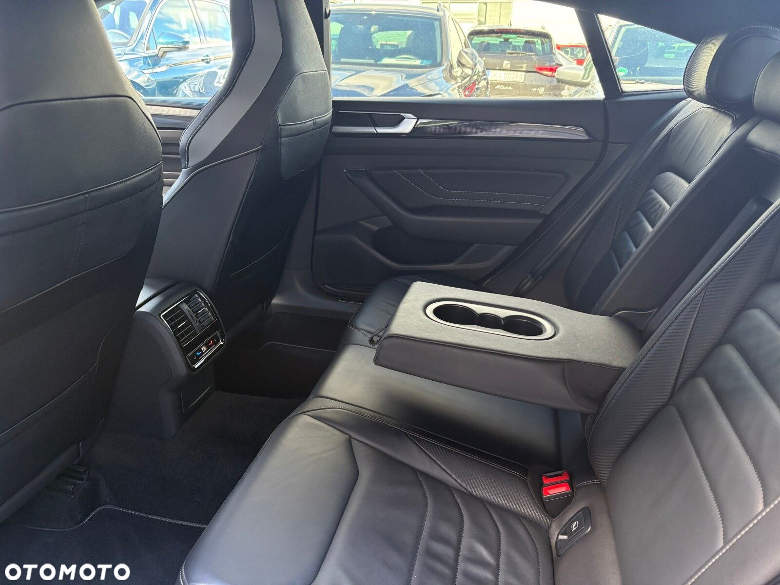 Volkswagen Arteon 2.0 TSI R-Line DSG - 15