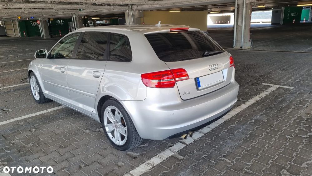 Audi A3 Sportback 2.0 TDI DPF Ambiente - 19