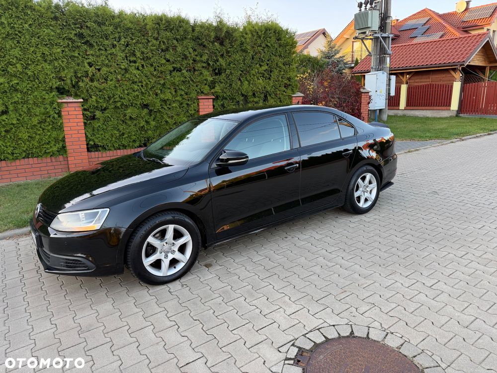 Volkswagen Jetta 1.6 TDI BMT Comfortline - 10