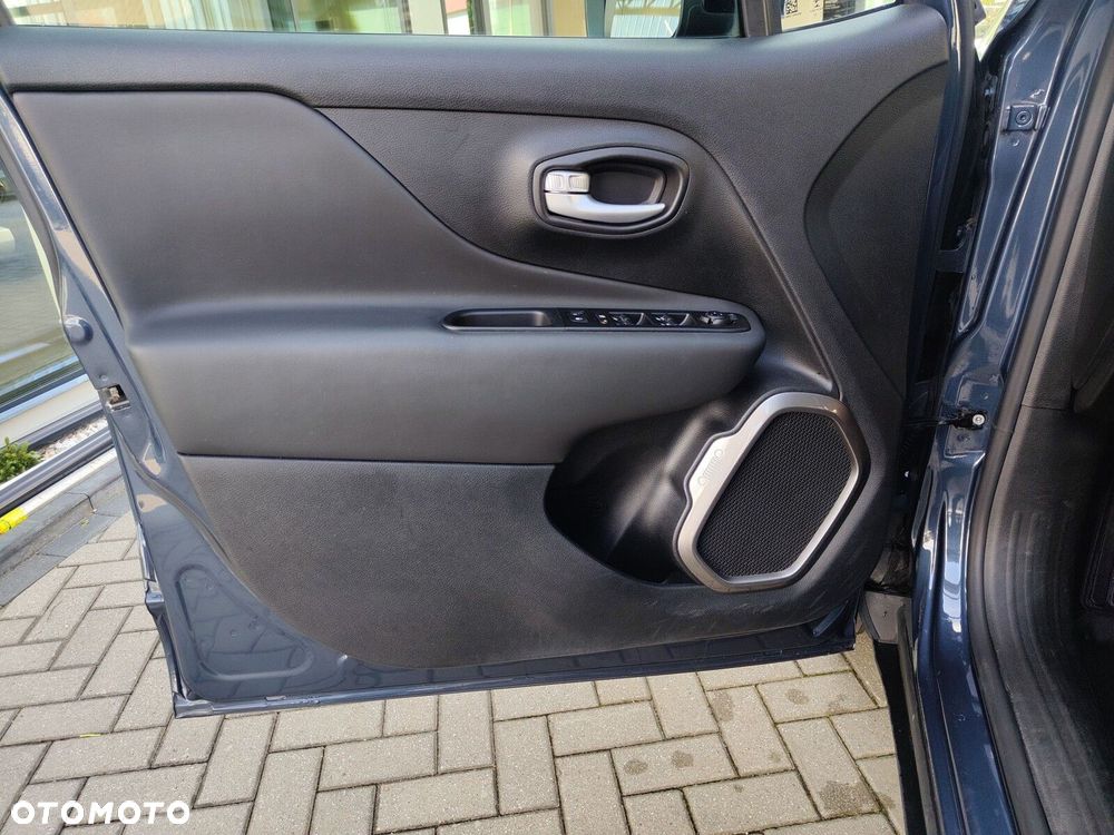 Jeep Renegade 1.5 T4 mHEV Limited FWD S&S DCT - 13