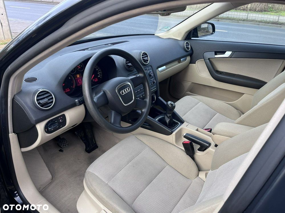 Audi A3 Sportback - 14