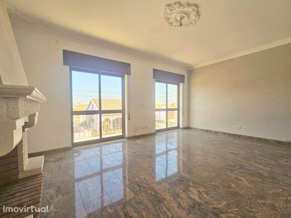 Apartamento T4 Central  Gaio Rosário - Grande imagem: 2/27