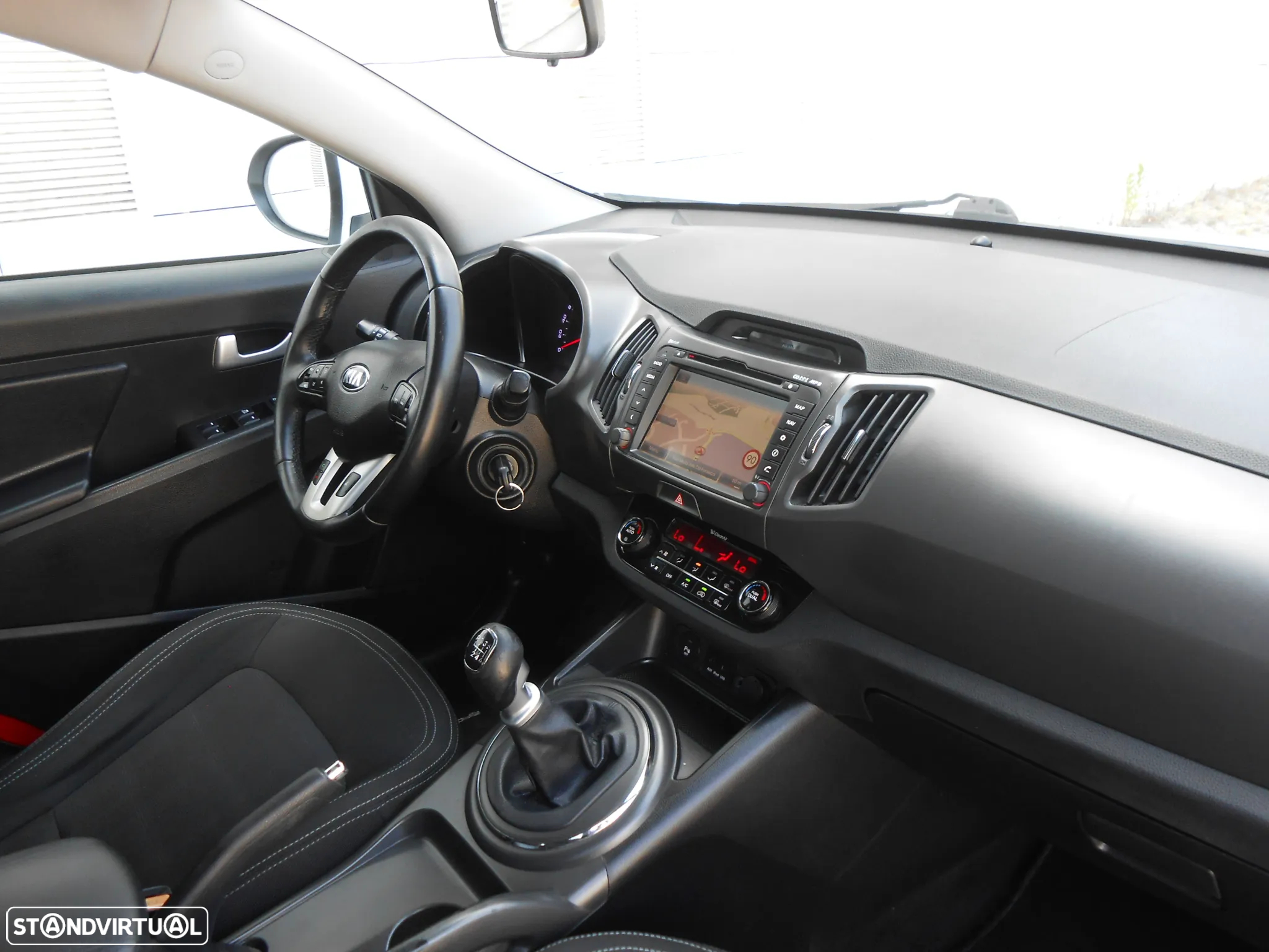 Kia Sportage 1.7 CRDI ISG TX - 27