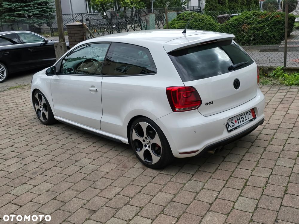 Volkswagen Polo 1.4 TSI GTI DSG - 13