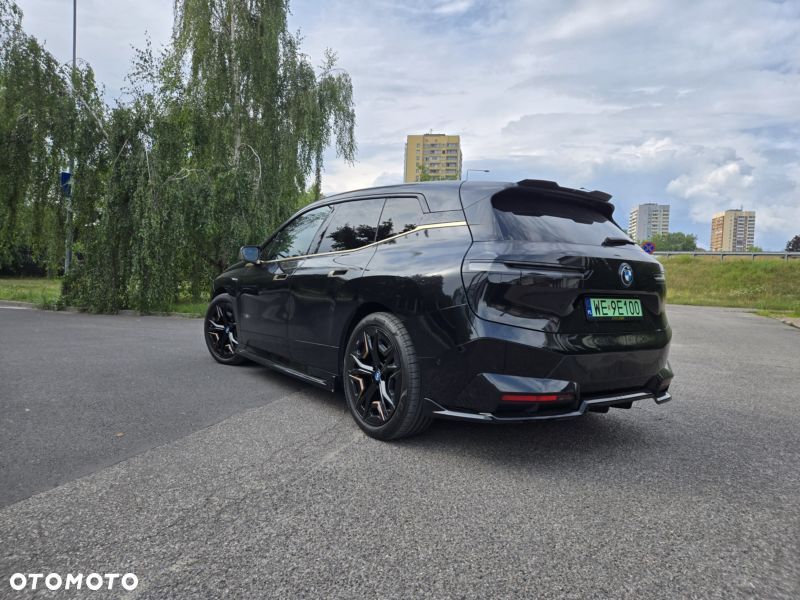 BMW iX xDrive40 76.6kWh Signature - 3
