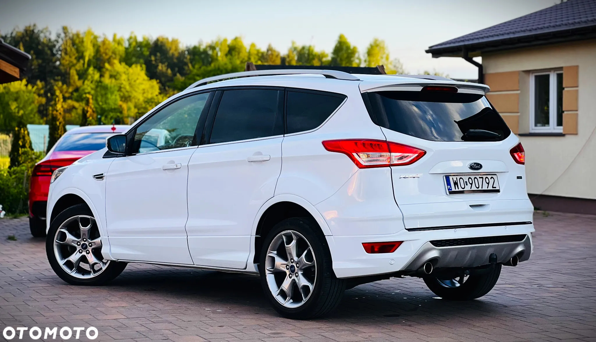 Ford Kuga 1.5 EcoBoost 2x4 ST-Line - 16