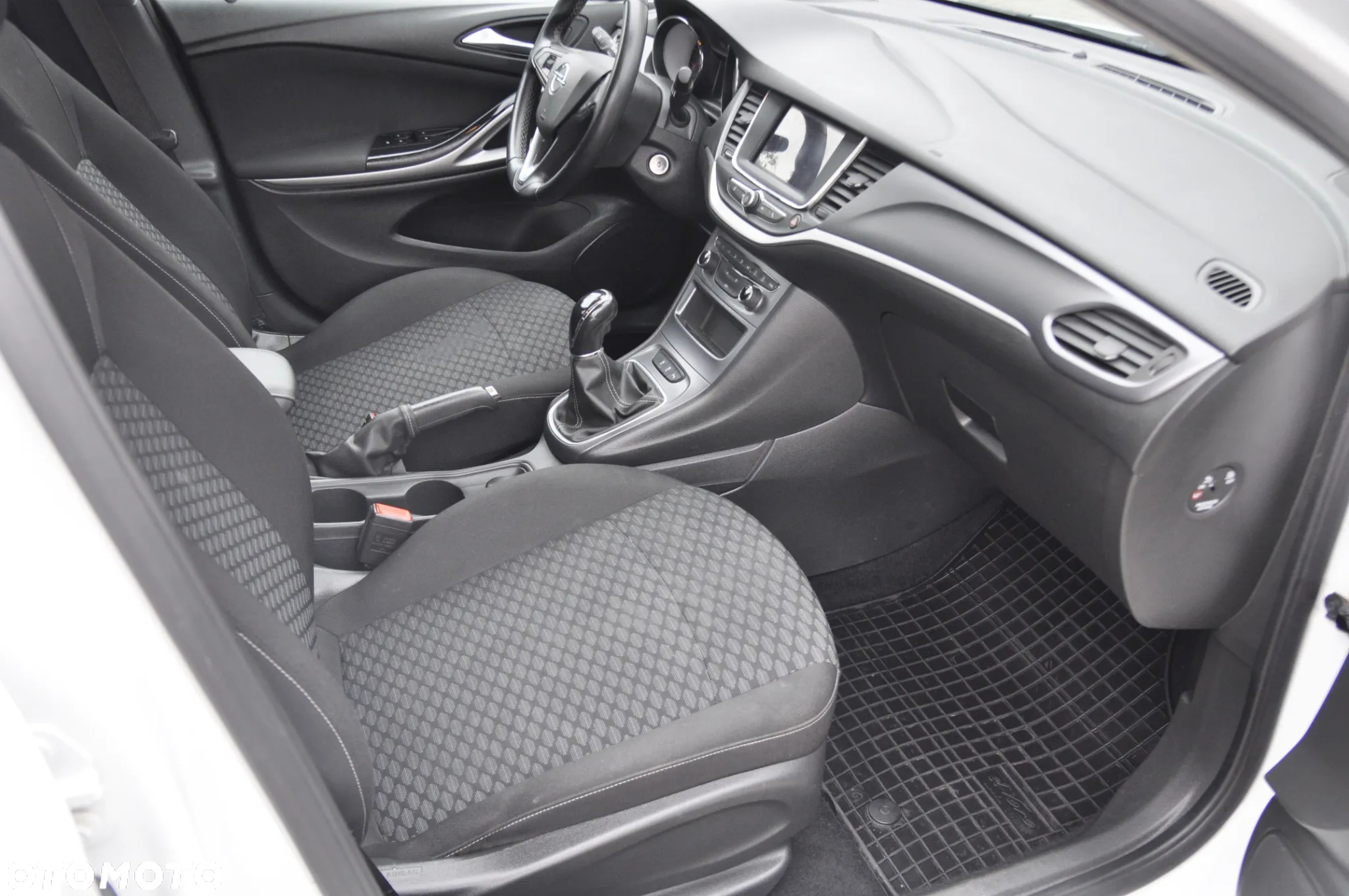 Opel Astra V 1.5 CDTI S&S - 8