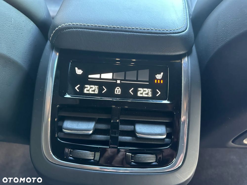 Volvo XC 60 B4 D AWD Geartronic RDesign - 23