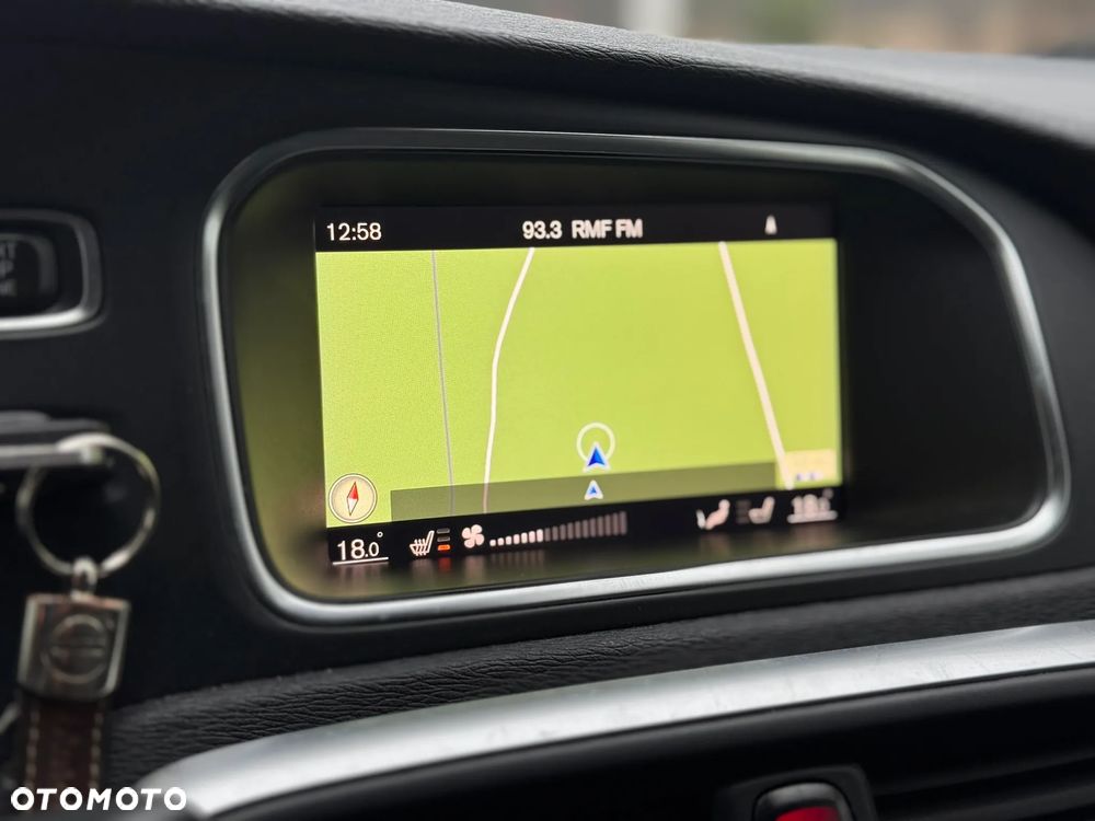 Volvo V40 Cross Country D3 - 19