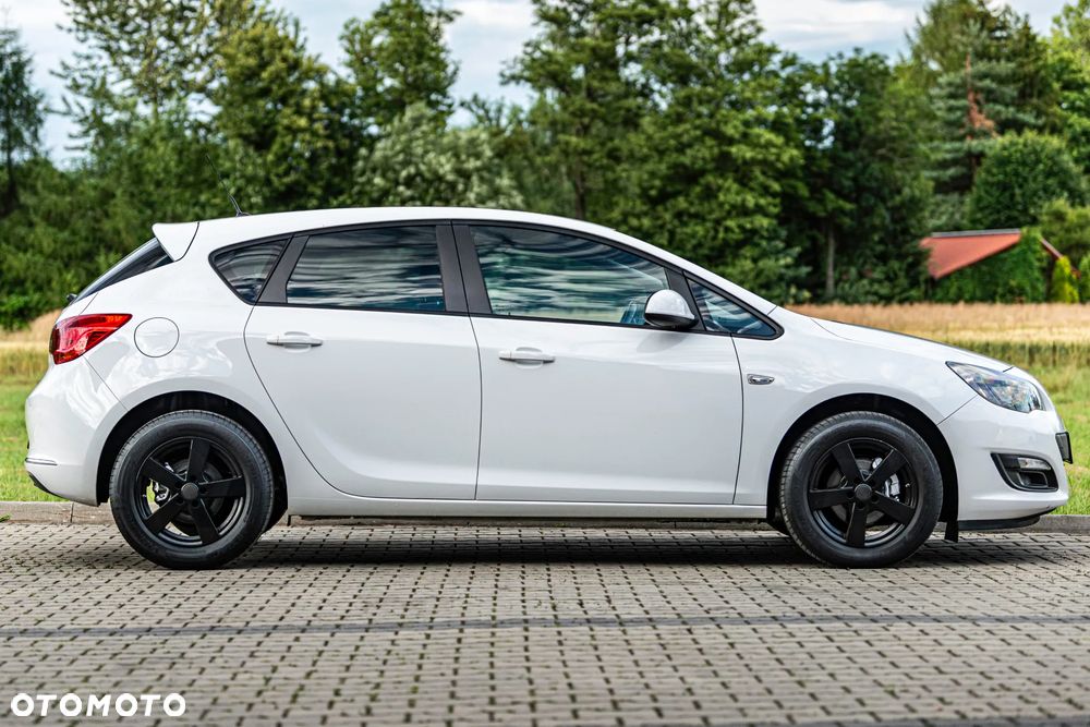 Opel Astra 1.6 Style - 19
