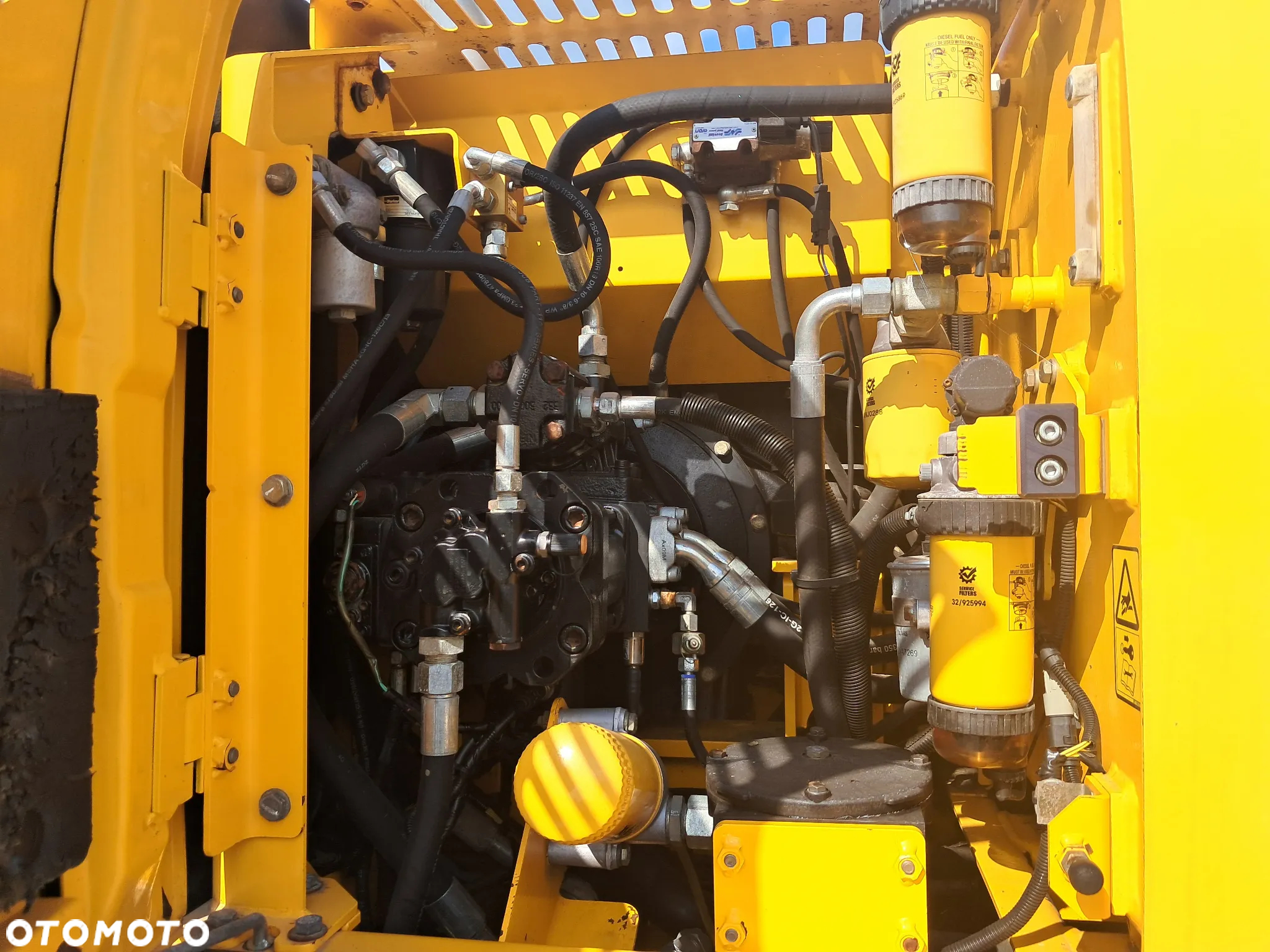 JCB JS 145 W TAB - 13