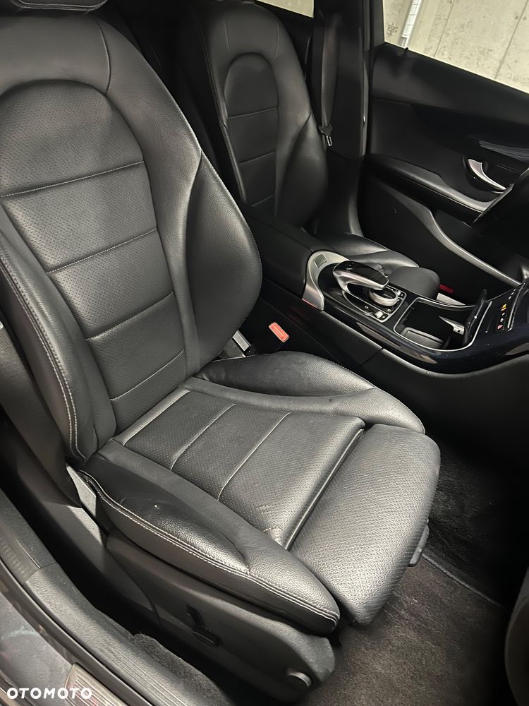Mercedes-Benz Klasa C 220 d 4Matic 9G-TRONIC Avantgarde - 21