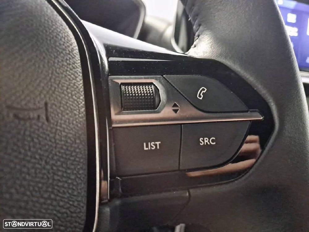 Peugeot 2008 1.2 Hybrid Allure e-DCS6 - 17