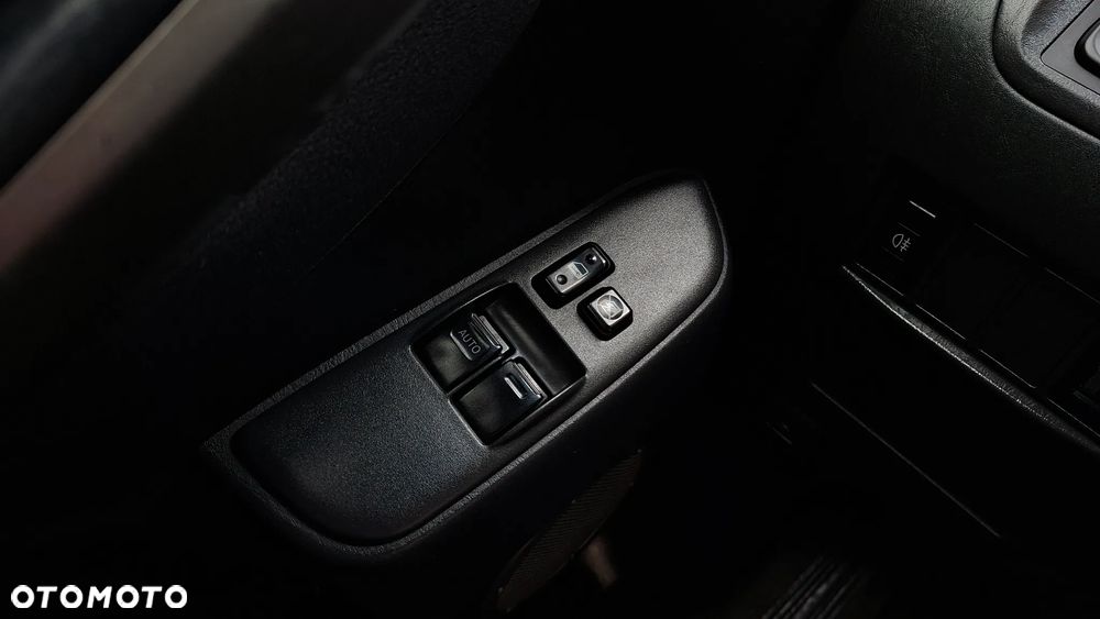 Toyota RAV4 1.8 VVT-i Terra 2WD - 24