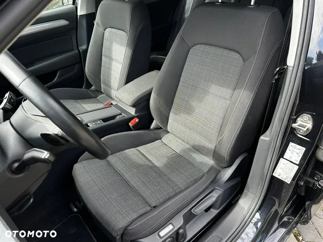 Volkswagen Passat - 19
