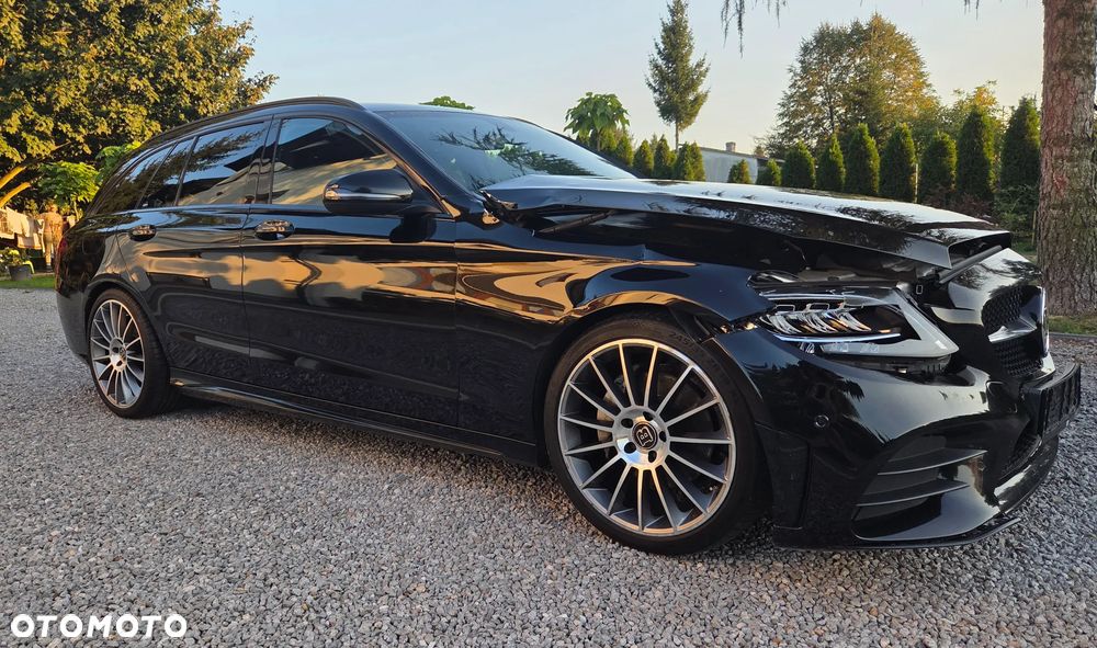 Mercedes-Benz C-Class 2020 photo 4