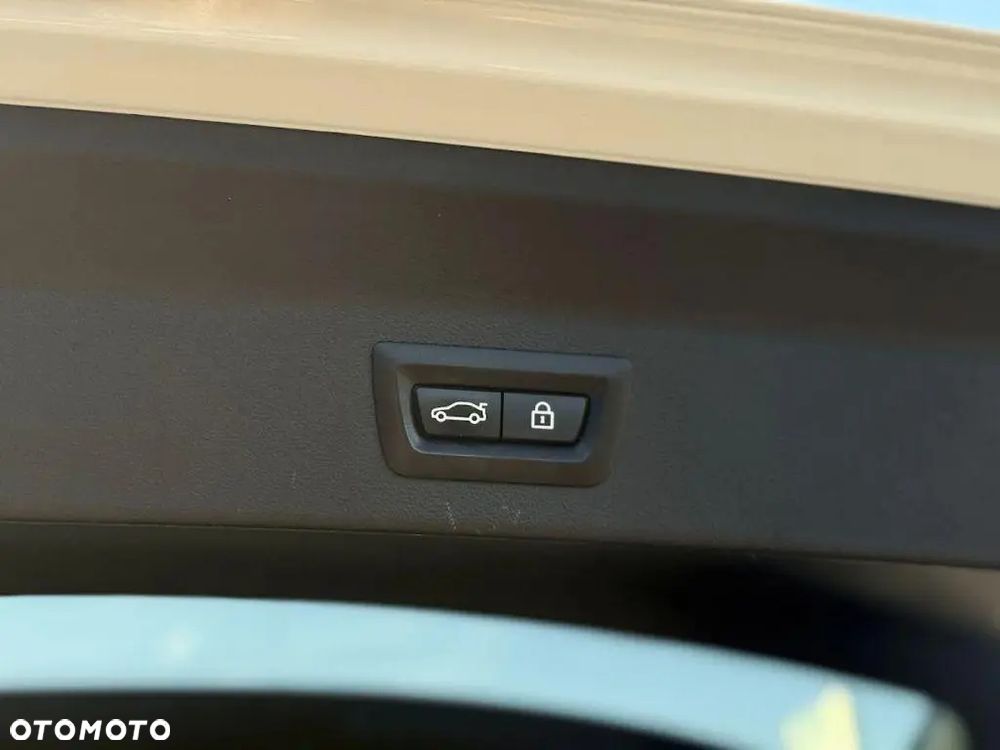 BMW X3 xDrive30i Luxury Line - 32
