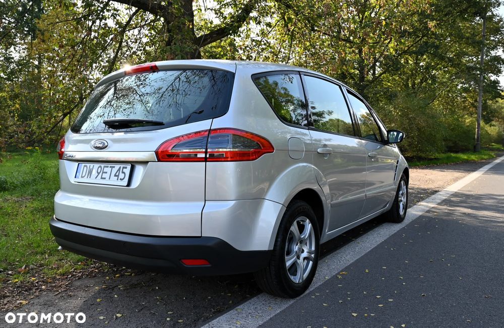 Ford S-Max - 10