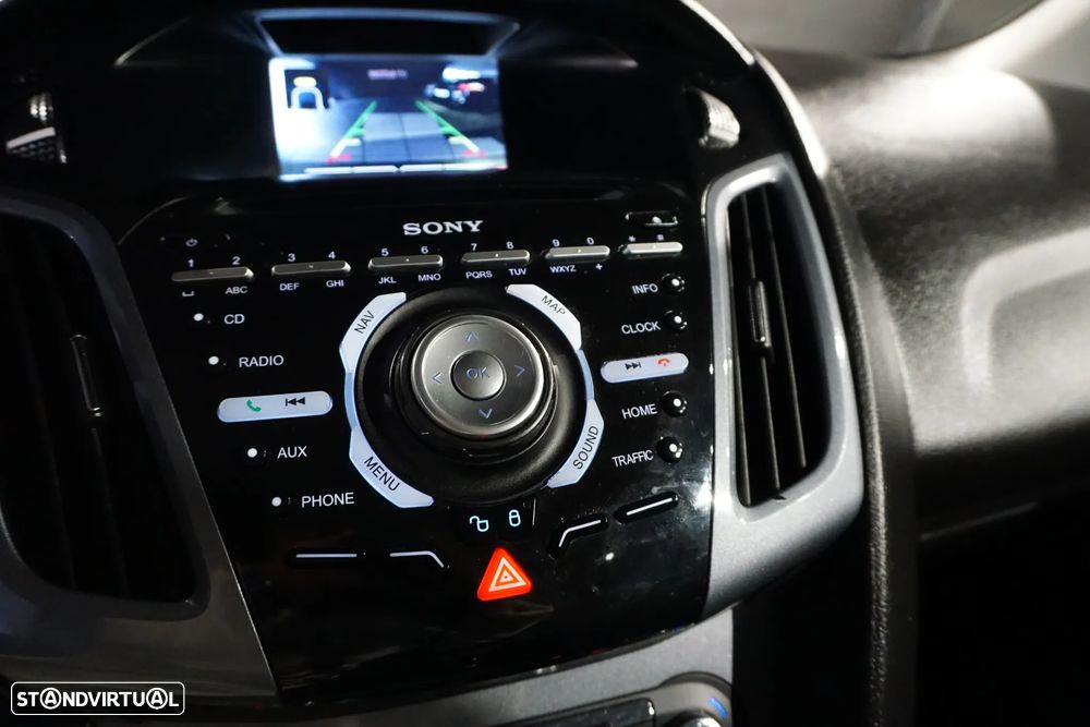 Ford Focus 1.0 EcoBoost S&S ST-Line - 16