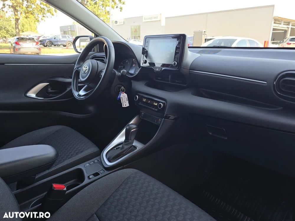 Toyota Yaris - 19
