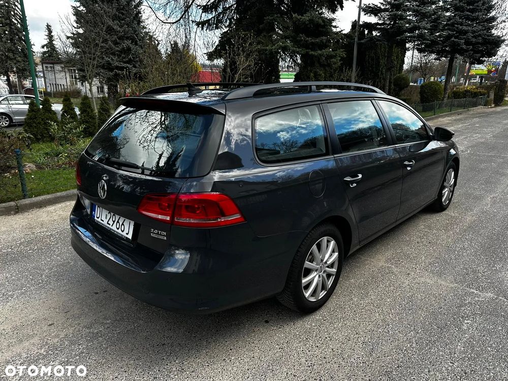 Volkswagen Passat - 17