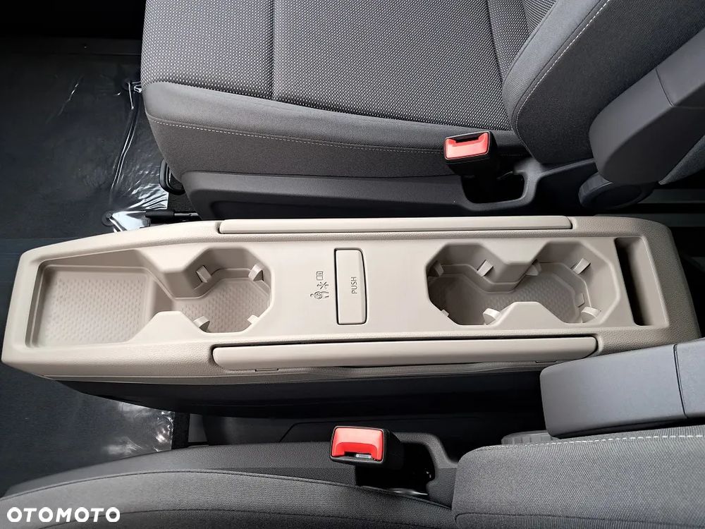 Volkswagen Multivan 2.0 TDI L2 Life DSG - 32