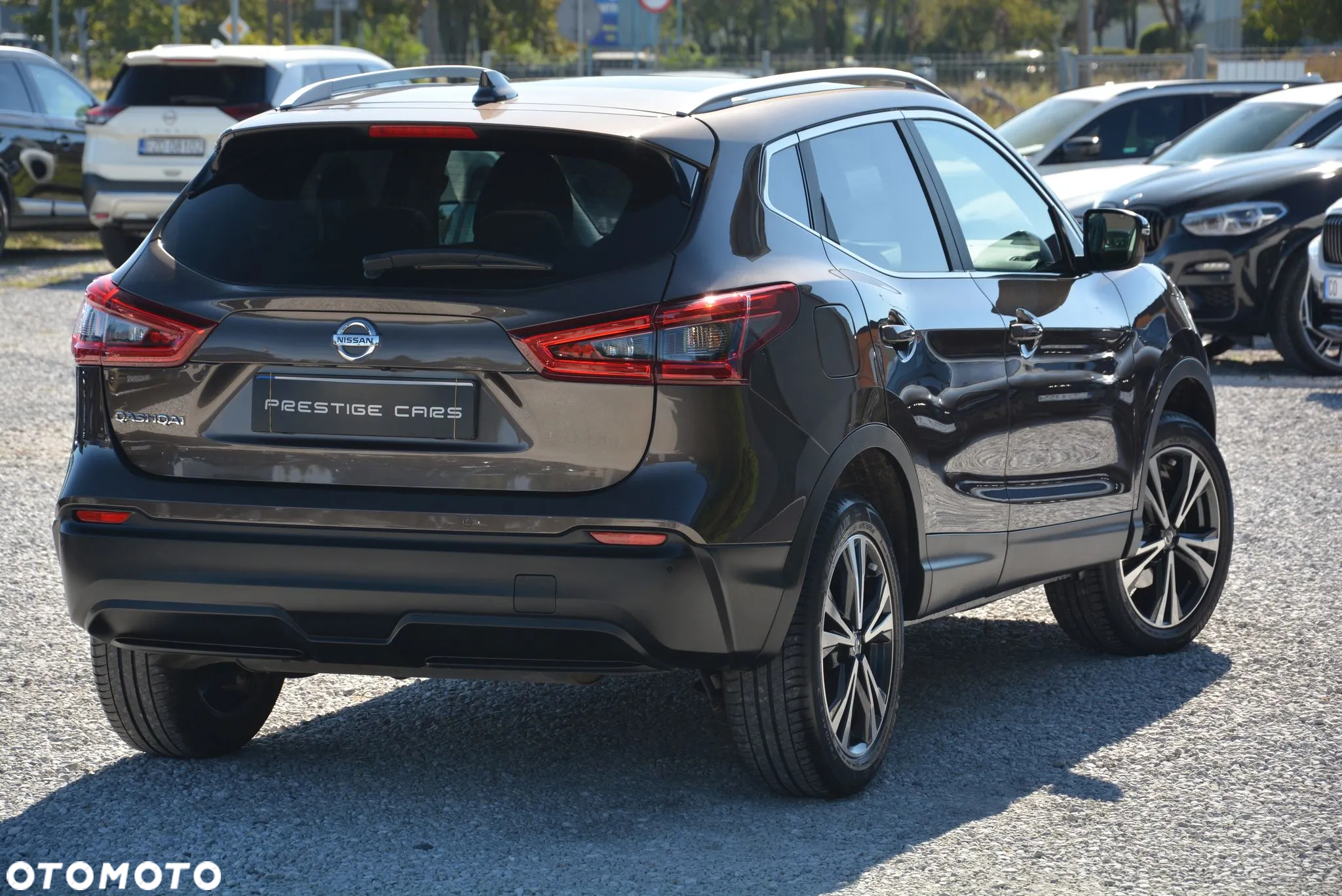 Nissan Qashqai 1.3 DIG-T N-CONNECTA - 13