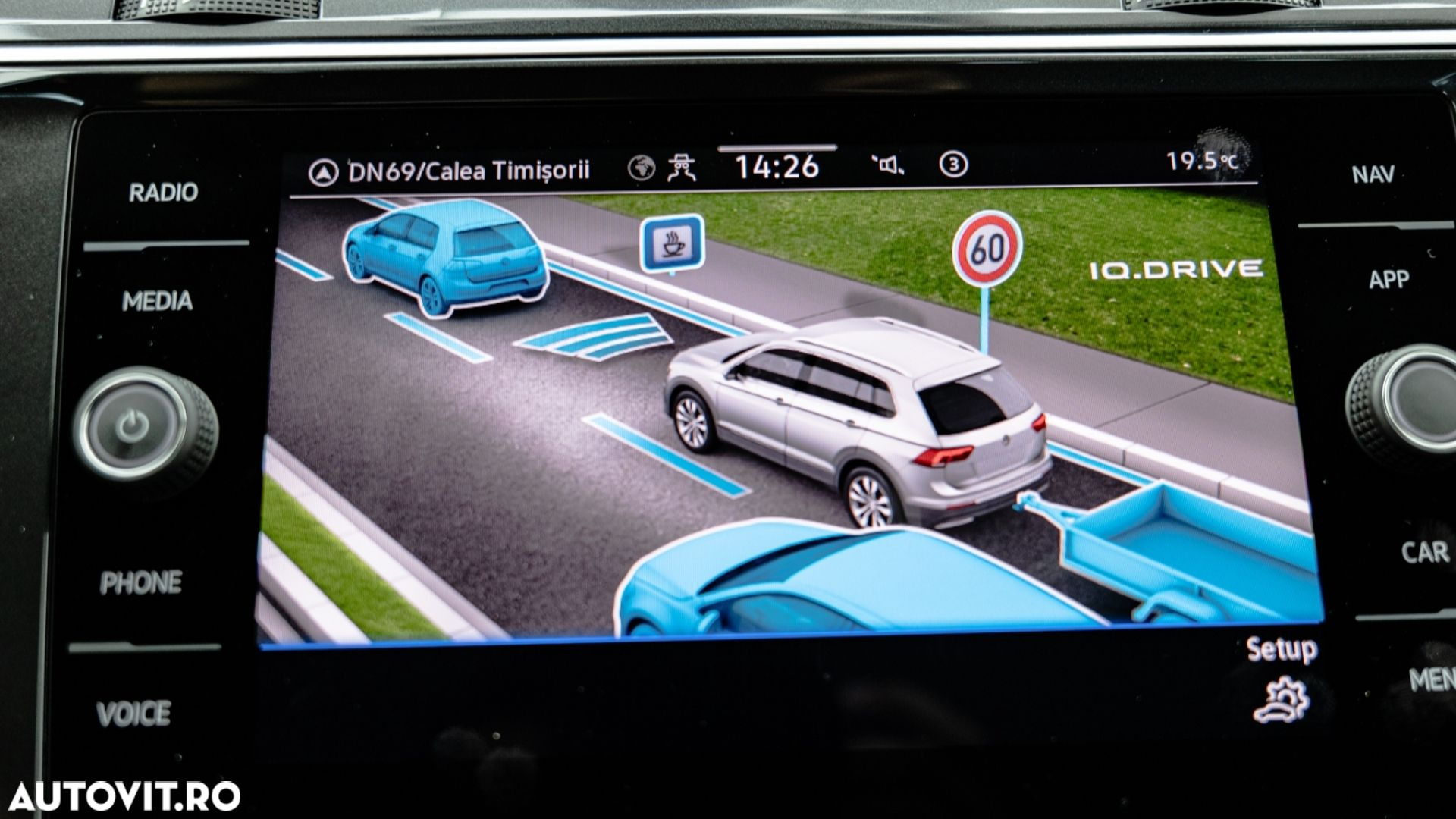Volkswagen Tiguan 2.0 TDI DSG Life - 24