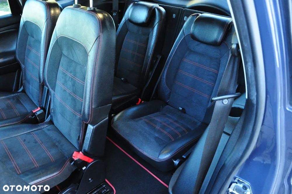 Ford S-Max 2.0 TDCi DPF Titanium X - 27