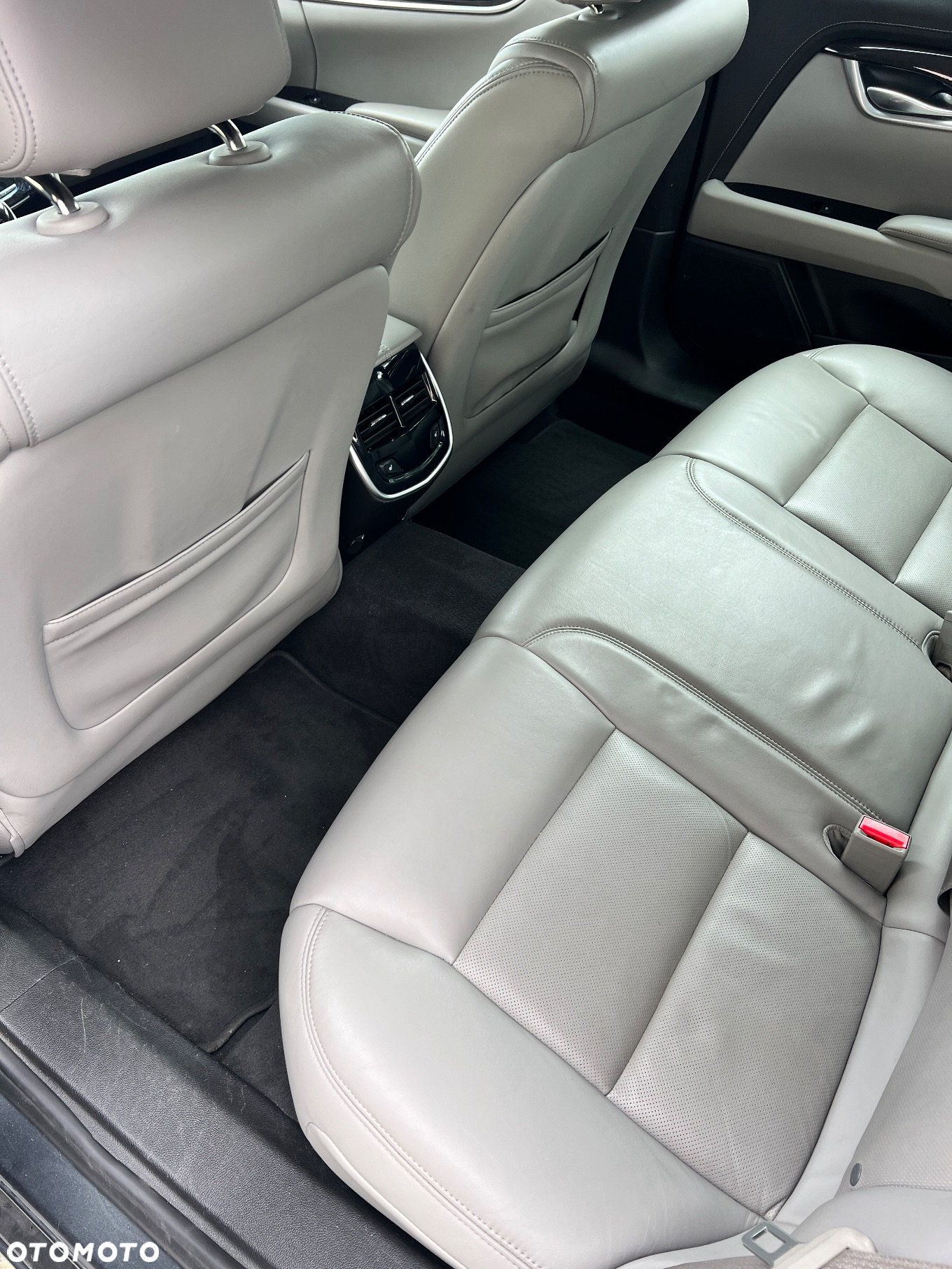 Cadillac XTS - 7
