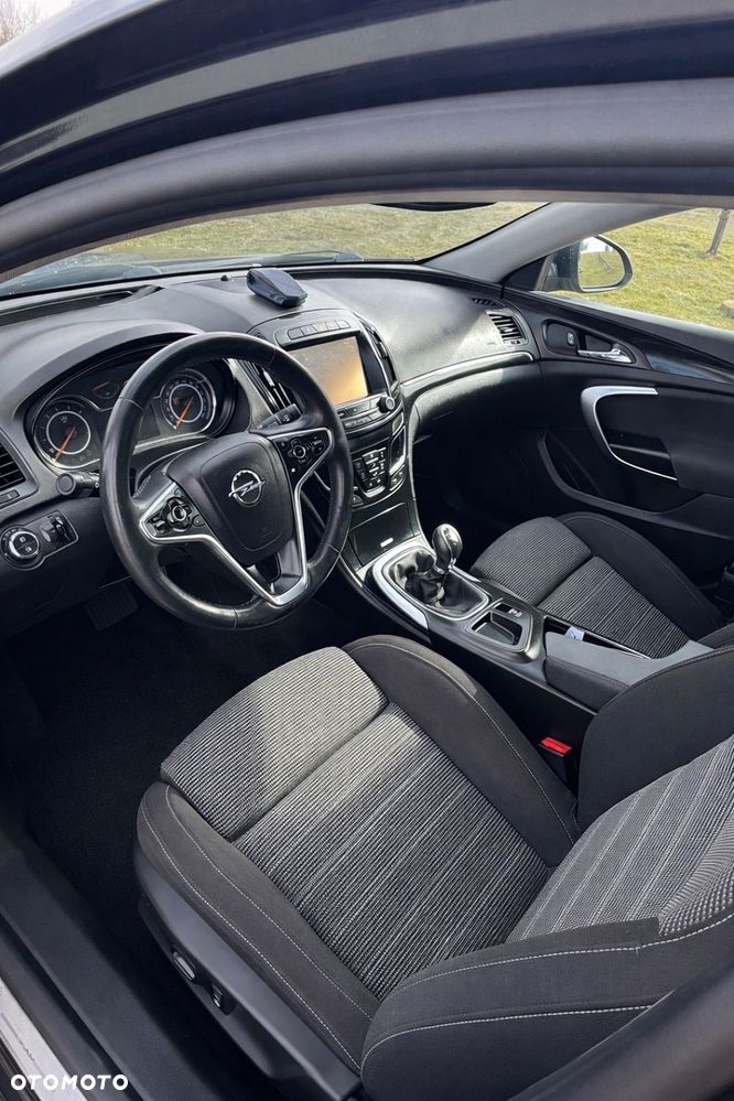 Opel Insignia - 11