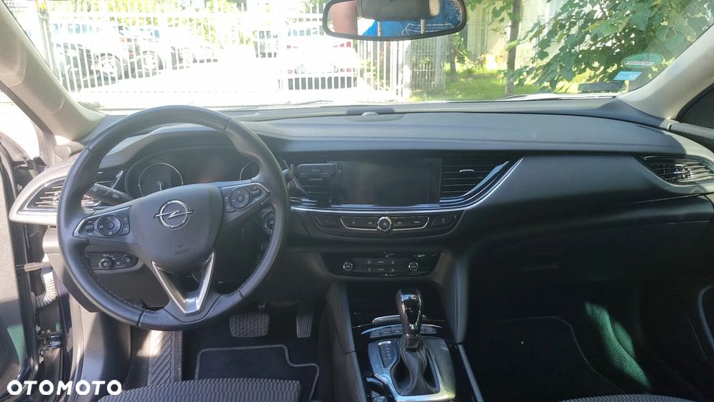 Opel Insignia 1.6 T Innovation S&S - 16