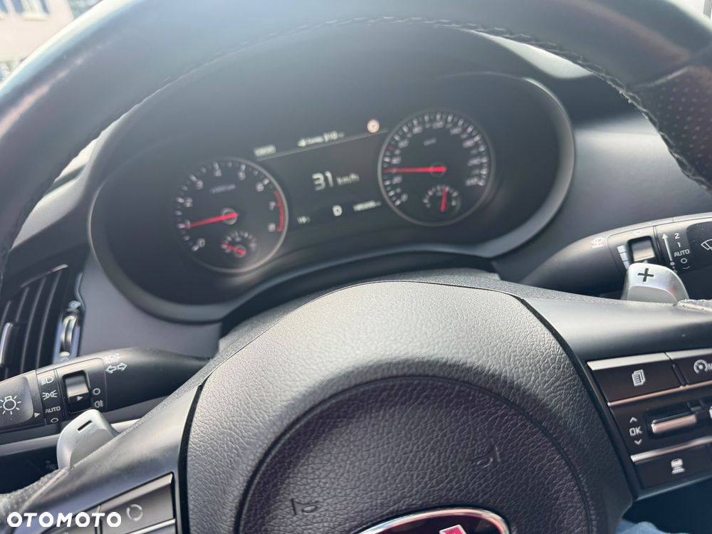 Kia Stinger - 5