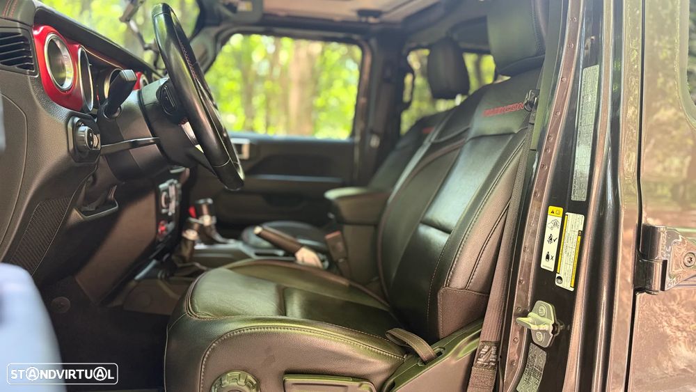 Jeep Wrangler — fotografia 12