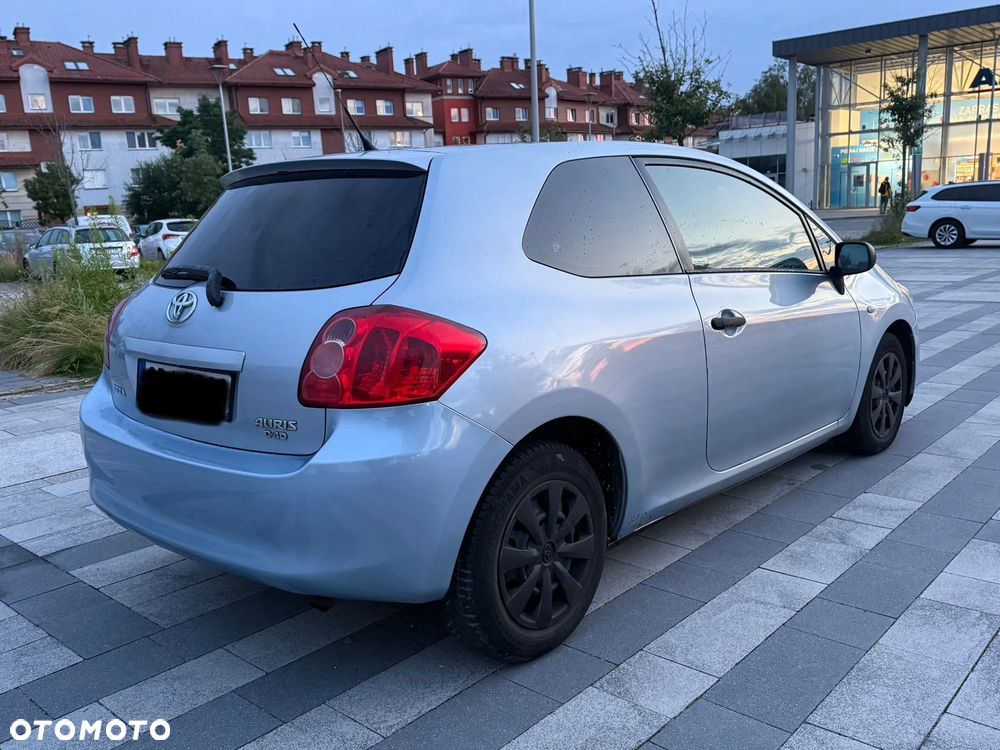 Toyota Auris 1.4 D-4D Premium - 6