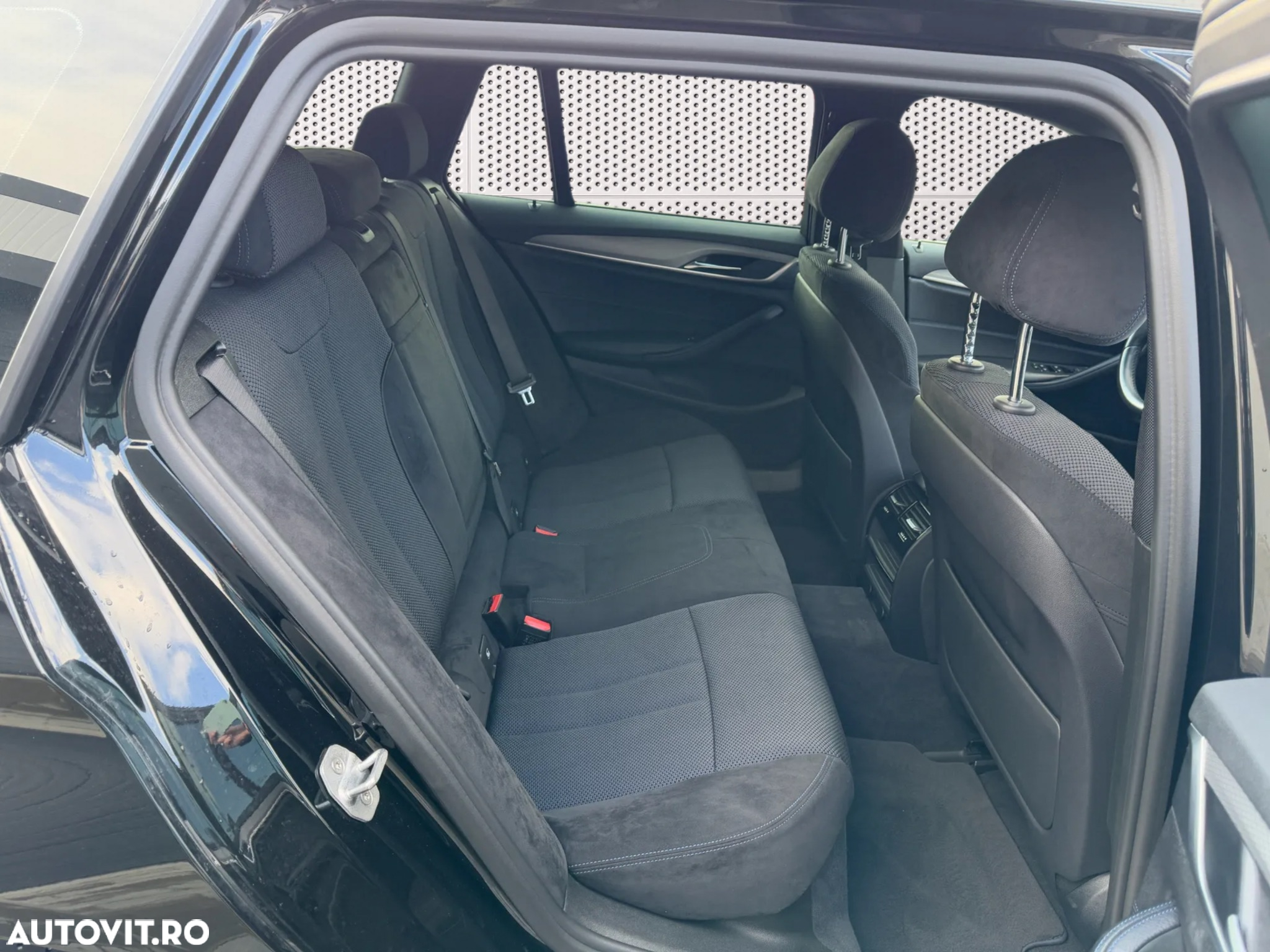 BMW Seria 5 520d xDrive Touring Aut. M Sport Edition - 7