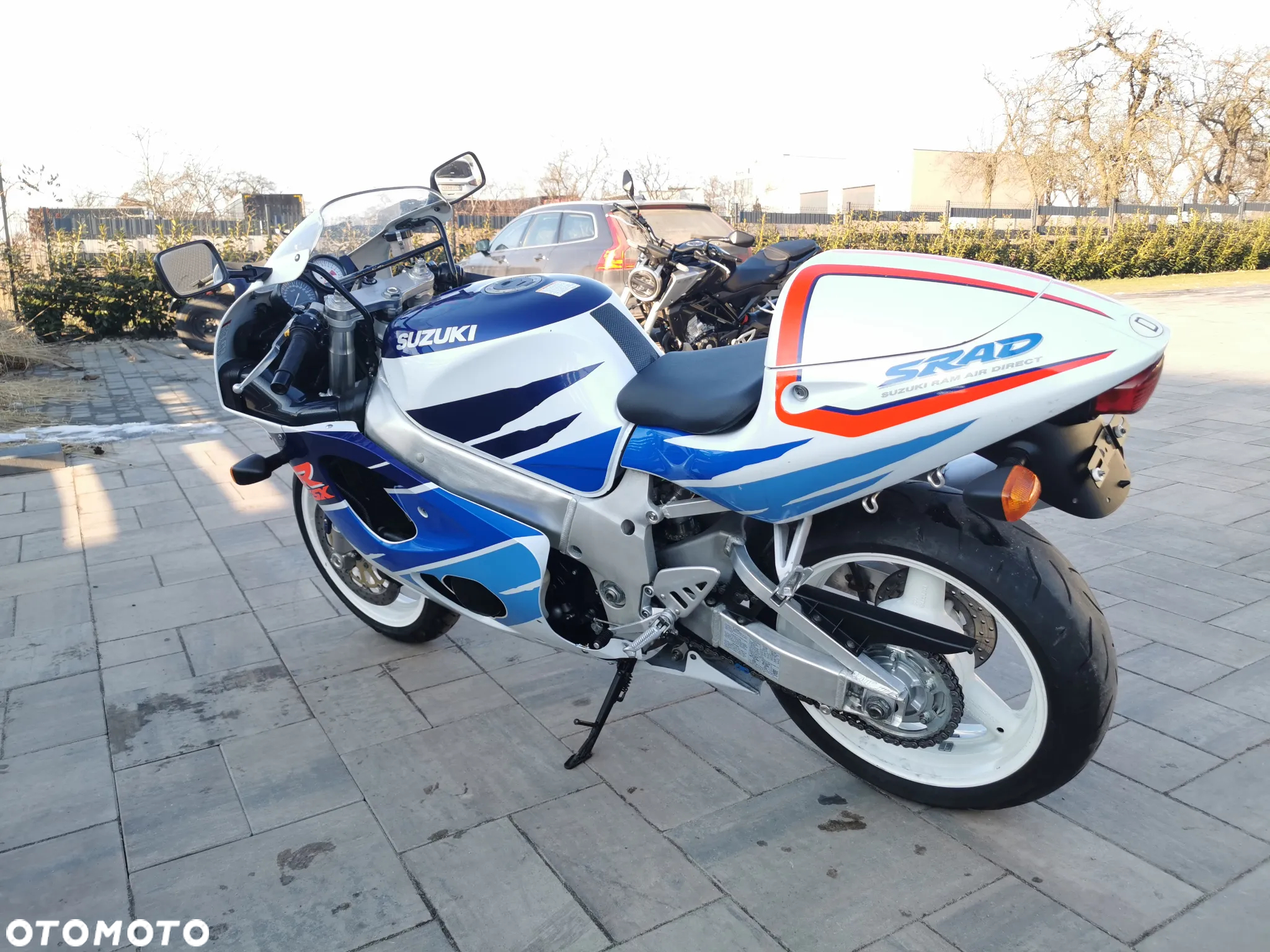 Suzuki GSX-R - 6