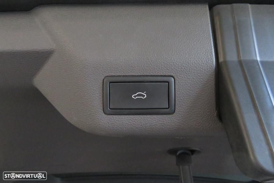 VW Multivan 2.0 TDI Life DSG - 19