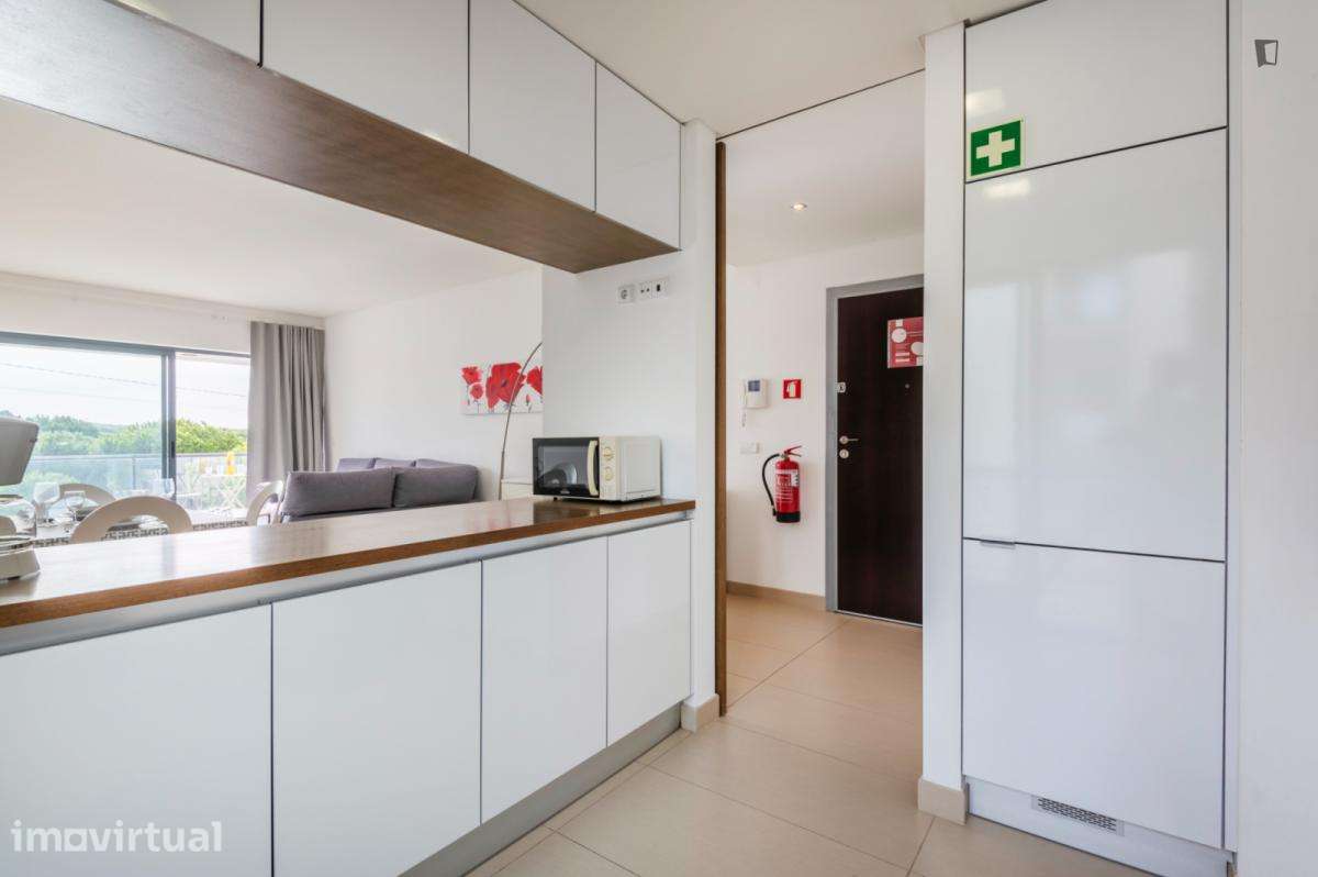 Apartamento com 2 quartos - localizado em Quarteira - Grande imagem: 4/24