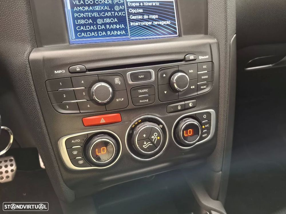 Citroën DS4 1.6 HDi So Chic - 16