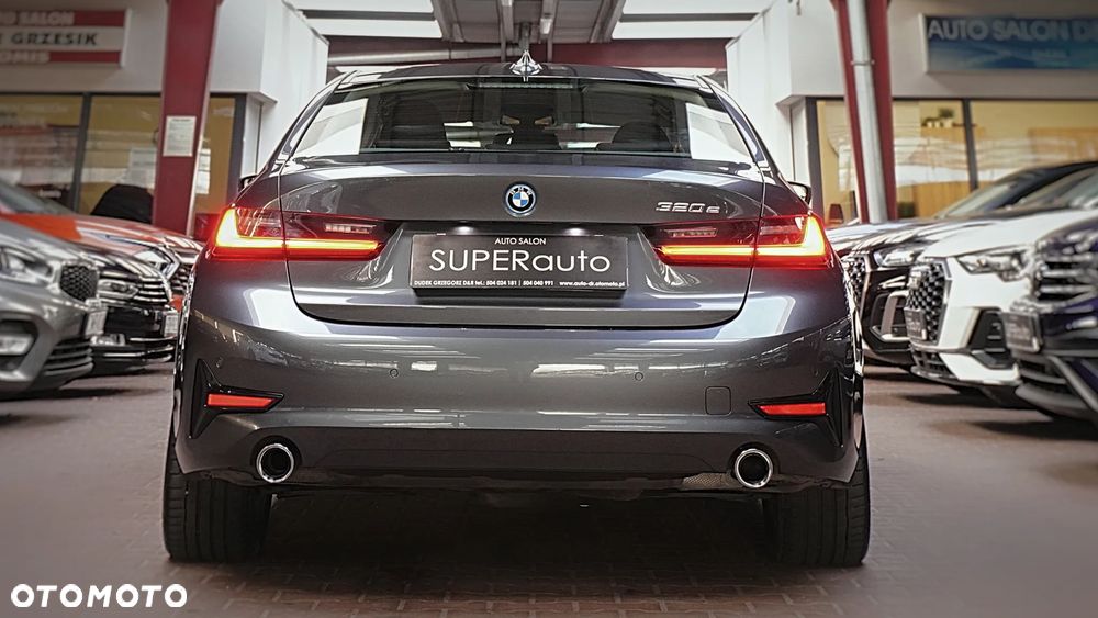 BMW Seria 3 320e - 10