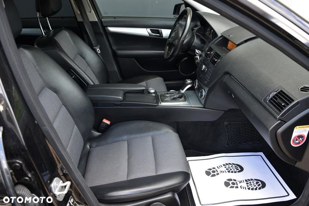 Mercedes-Benz Klasa C 180 Kompressor Automatik Avantgarde - 27
