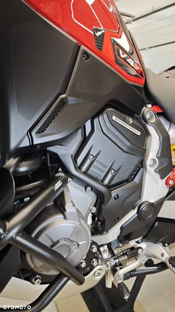 Ducati Multistrada - 19