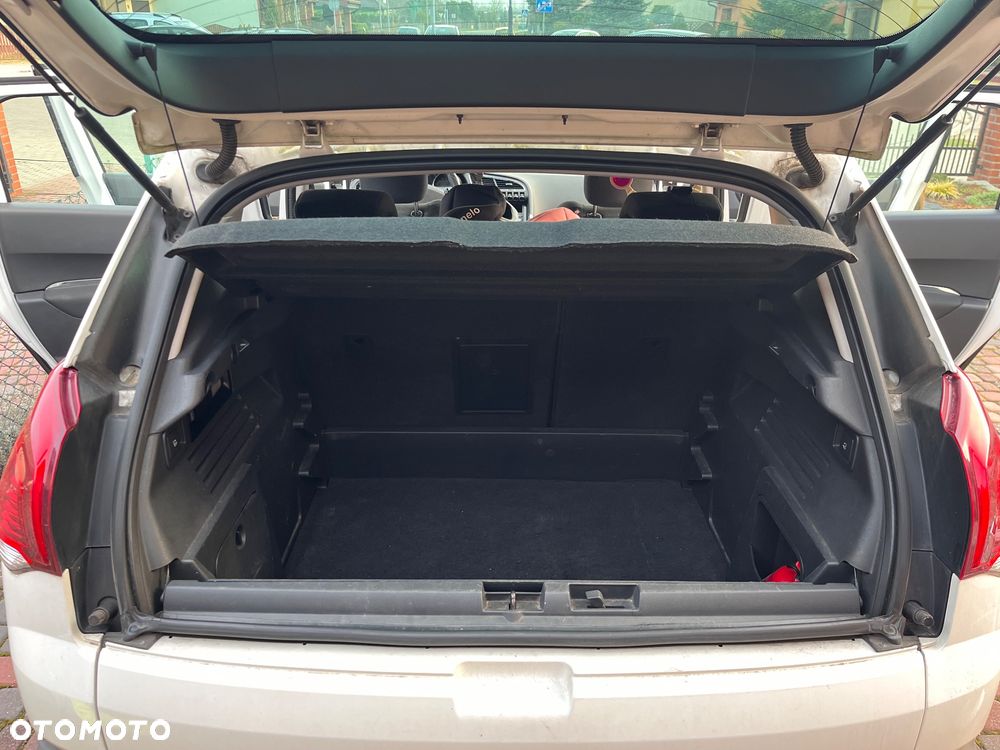 Peugeot 3008 HDi 115 Active - 17