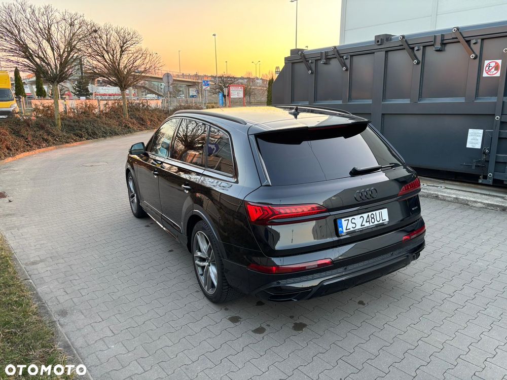 Audi Q7 55 TFSI mHEV Quattro S Line Tiptr - 14